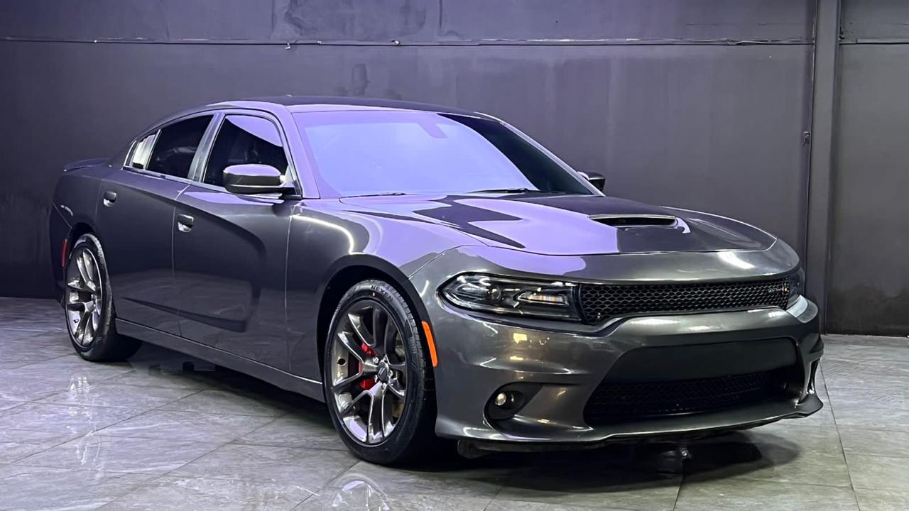 Dodge Challenger SRT Rent a Car Dubai