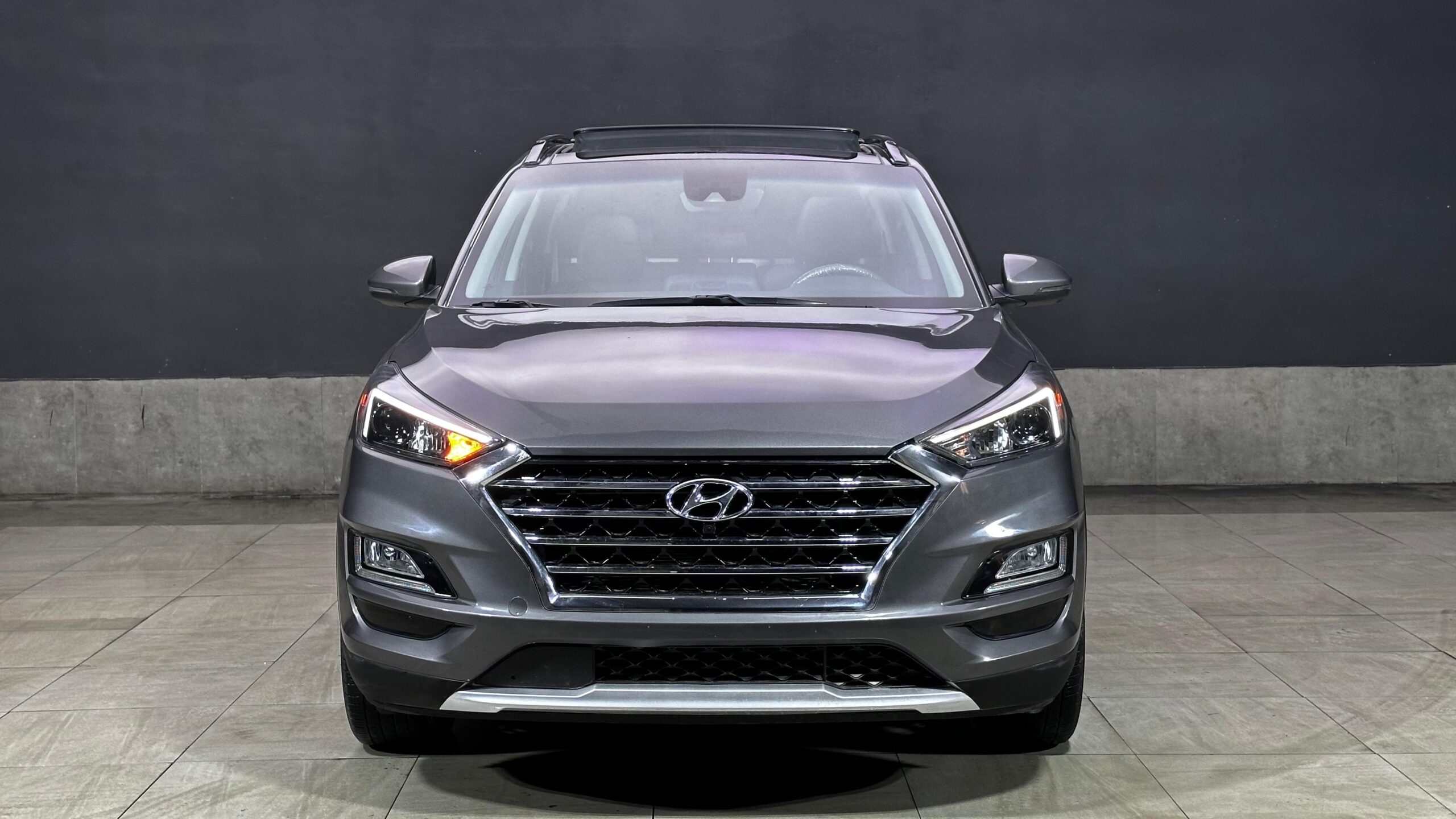 Hyundai Tucson rent a car dubai