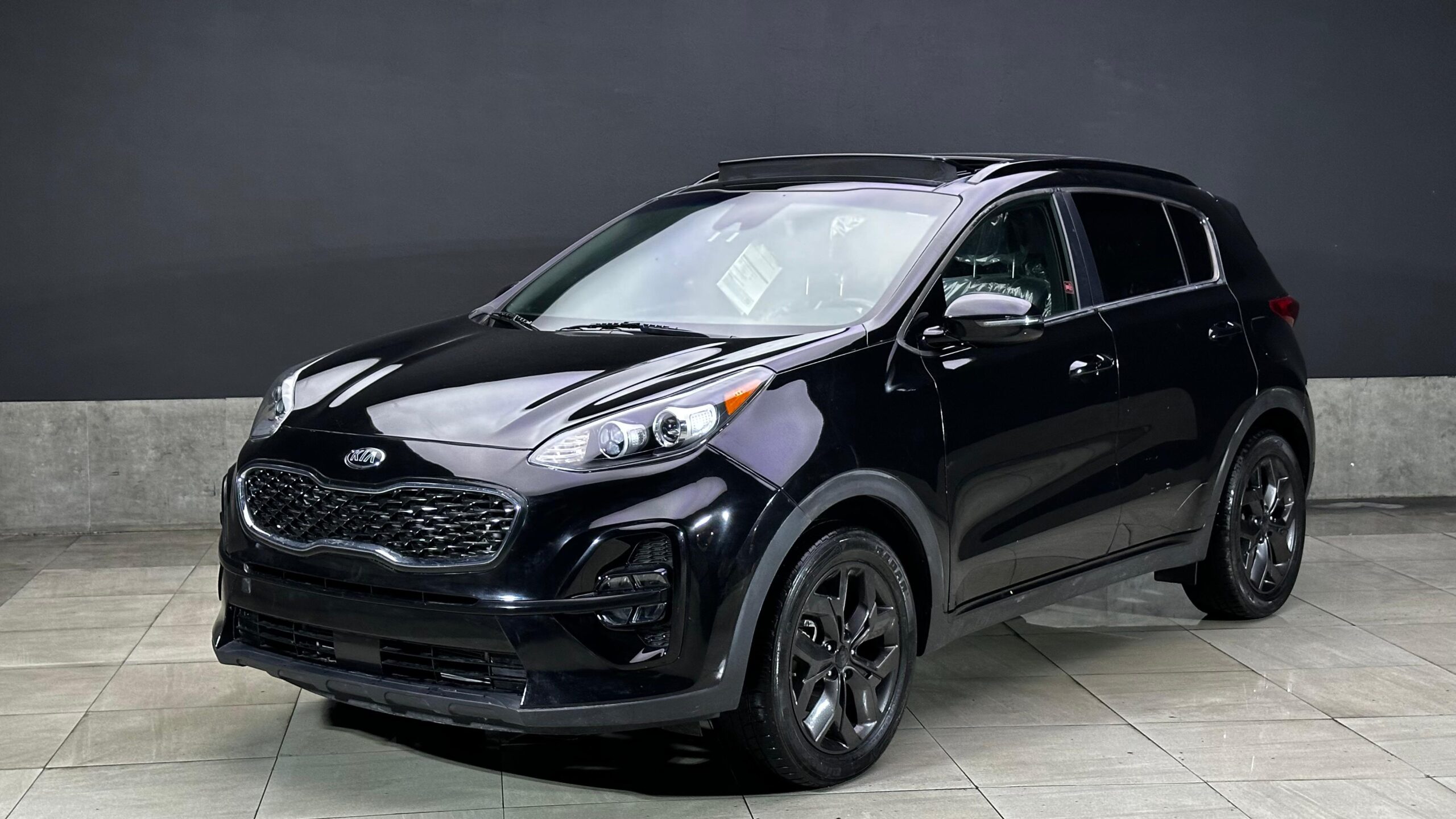 Kia sportage Rent a Car Dubai